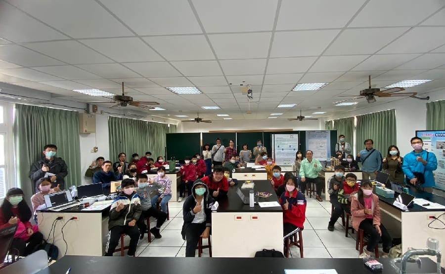 嘉義縣111學年度科技教育創意實作 資訊科技組競賽登場 賽事競爭相當精彩