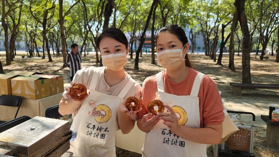 迎接新年第一道曙光 嘉縣長翁章梁攜手劉方慈挑戰主播台