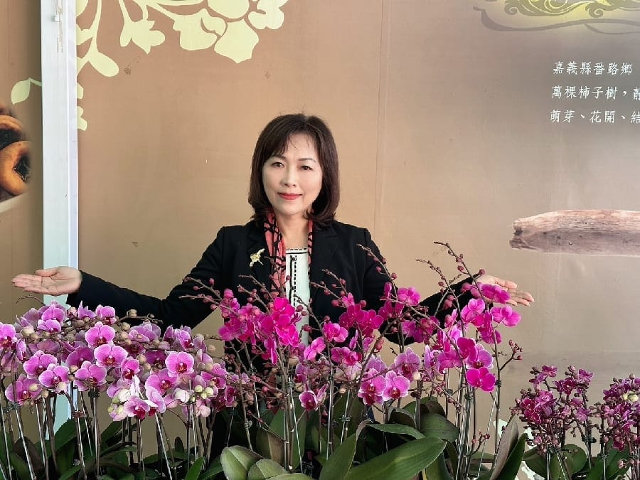 幫助農民行銷 嘉義縣番路鄉農會設新春伴手禮專區 送上滿滿的春節祝福