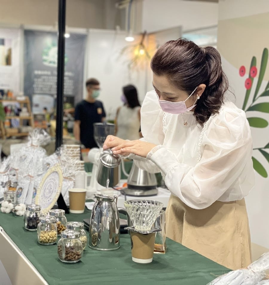 把握紫藤花最佳賞花期 嘉義瑞里紫藤花裝置藝術