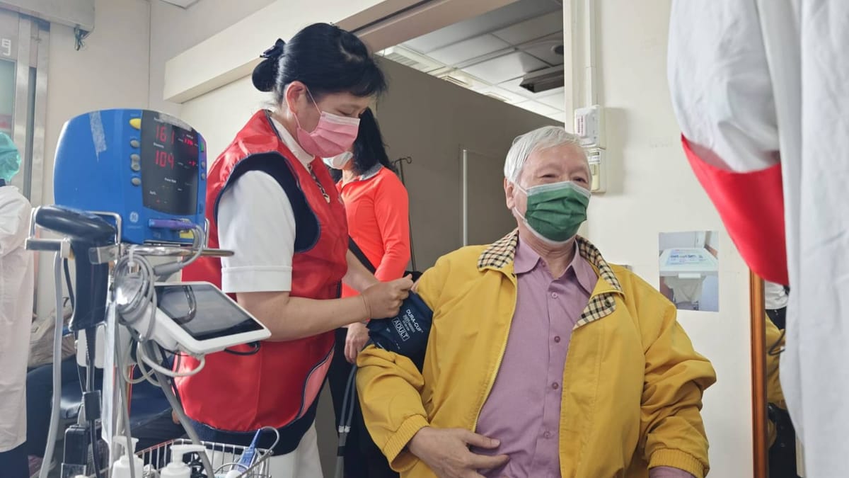 新北市樹林至嘉義旅遊團 25位疑似食物中毒上吐下瀉
