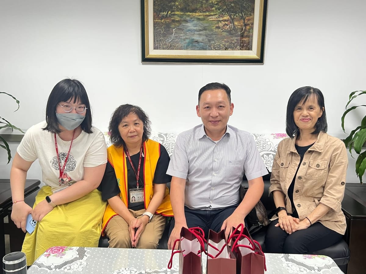南應大財金系服務隊 五月天南區國稅局報到