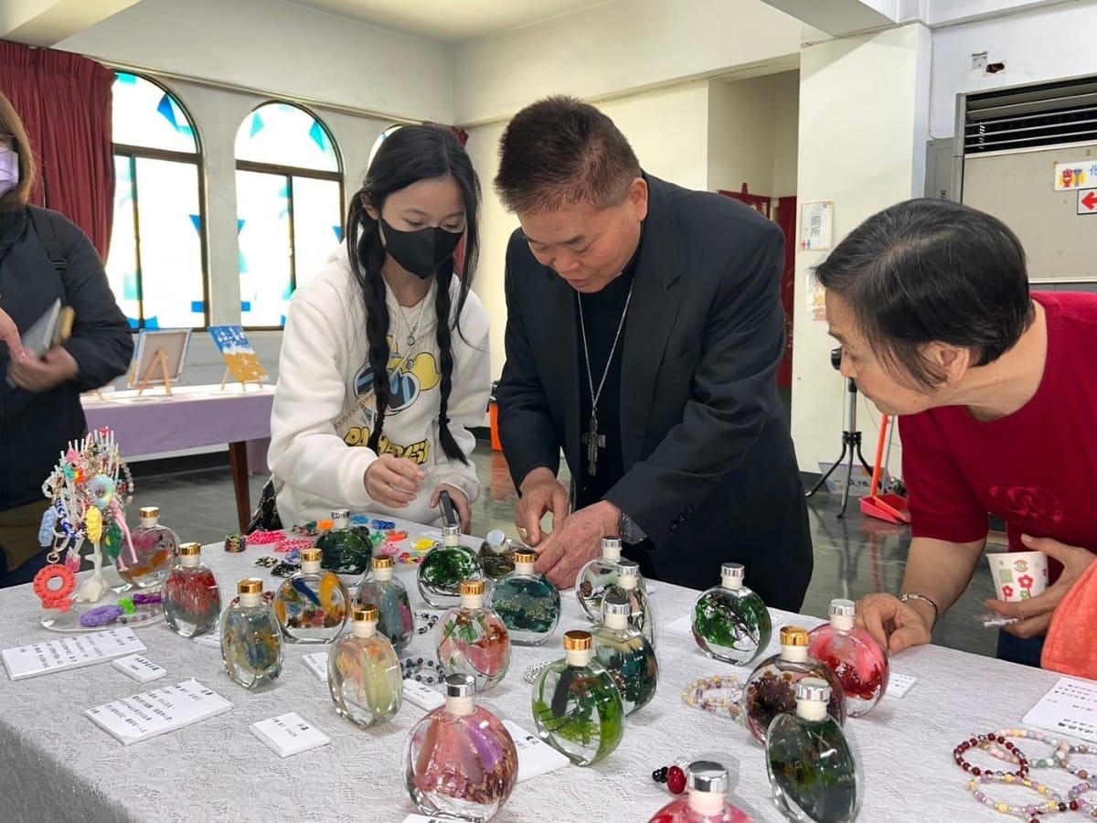 113年度 華遠職涯探索作品展等待 被看見