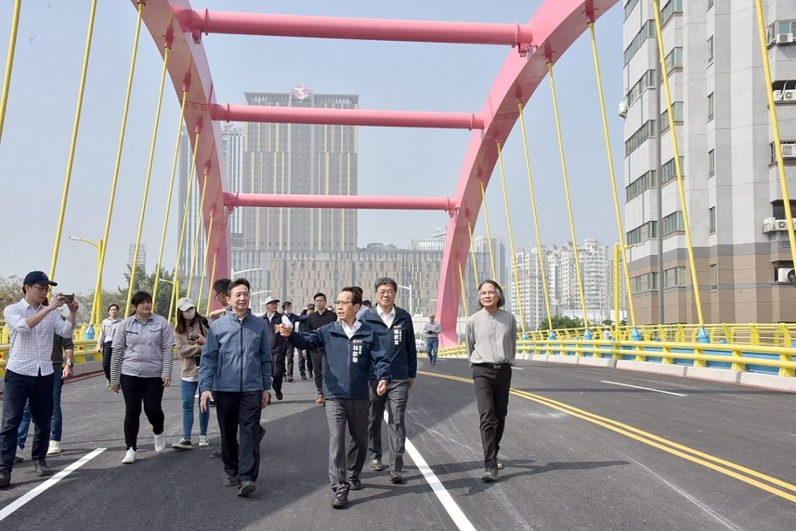 高雄市龍德橋開放通行大順商圈路網大躍進
