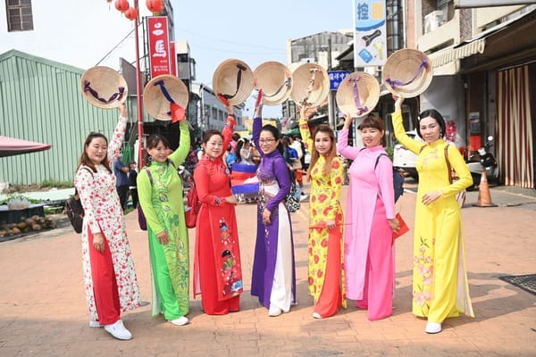 112年嘉義縣泡泡趴祈福嘉年華活動 創意以泡泡代替潑水