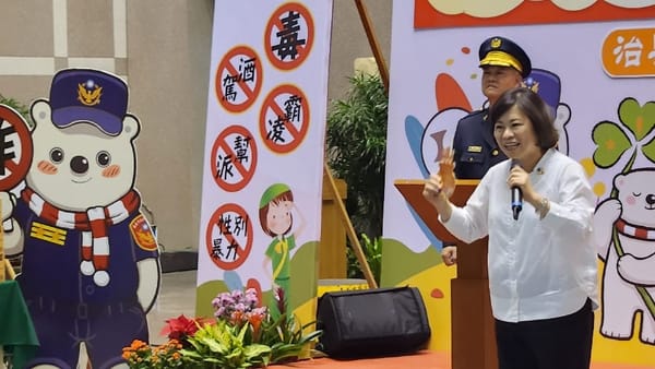 加強春安 聯合宣慰分送龍年小紅包