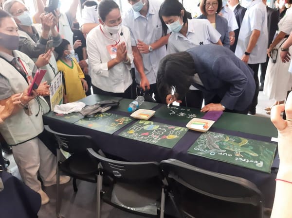 「一塊環保布、就是一塊布黑板」 慈濟大愛發明救地球