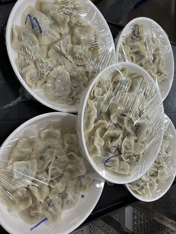 高雄榮家慶重陽 餃子管宅配網暖心送「元寶」